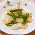 ももいろさくら's cooksnap of when they made 新玉ねぎと海老の塩麹炒め.
