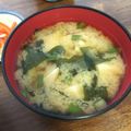 YuMy84's cooksnap of when they made 茹でたけのこと、ワカメの味噌汁.