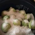 たろう713's cooksnap of when they made 炊飯器を使って梅ジュース.