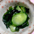 kokomama＊'s cooksnap of when they made 簡単！わかめときゅうりの酢の物.