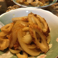 ＊葉っぱちゃん＊'s cooksnap of when they made お弁当に☆ちくわと玉ねぎの麺つゆ炒め.
