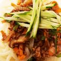 クッキングママまよ☆'s cooksnap of when they made 美味！挽肉とピーマンのジャージャーうどん.