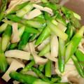 マダムキュリー's cooksnap of when they made 簡単！アスパラと椎茸のバター炒め.