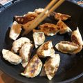 LDNsodachi's cooksnap of when they made 【海外】もちパリ！手づくり餃子の皮♡.