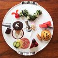 kaochicook's cooksnap of when they made はらぺこあおむし☆食べた物☆プレート.