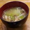 プルンバゴ's cooksnap of when they made 白菜としめじの味噌汁.