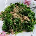 strife's cooksnap of when they made にんじんの葉とツナの和えもの.