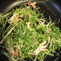よーはるまー's cooksnap of when they made カニカマとメンマと豆苗のおつまみ.
