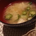 eiyoushi's cooksnap of when they made オクラとえのきの☆お味噌汁.