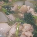 ＊ぱーる＊'s cooksnap of when they made 大根と小松菜と豚こま肉のうま煮.