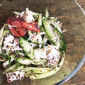 カズ形33's cooksnap of when they made さっぱり！蒸し鶏と胡瓜のゆかり和え.