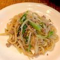 mmm_k's cooksnap of when they made ☆節約飯！もやしとねぎの焼きそば☆.