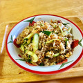 komutatata's cooksnap of when they made 簡単！鮭フレークときゅうりのまぜご飯.