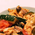 Dahyana's cooksnap of when they made ズッキーニとトマトの玉子炒め.