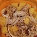 仇波SRW's cooksnap of when they made レンジで簡単肉じゃが.
