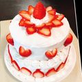 Majumaru's cooksnap of when they made お花に見える苺の飾り切り♪.