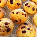 カプチッチ's cooksnap of when they made クランベリーとホワイトチョコのマフィン.