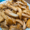ゆうにゃん10's cooksnap of when they made エリンギと油揚げのかりっと炒め♪.