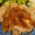 ユッユ's cooksnap of when they made 簡単☆玉ねぎソースのやわらかポークソテー.