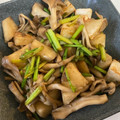 ポムポムポヨコ's cooksnap of when they made 舞茸とかぶのバターソテー.