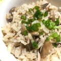 yurco's cooksnap of when they made 簡単！鯖の水煮缶と舞茸の炊き込みご飯♡.