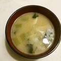 sakutakuhitoshu's cooksnap of when they made 白みそに合う！里芋と人参、小松菜の味噌汁.