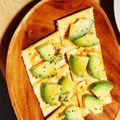 クックari☆'s cooksnap of when they made 簡単☆アボカド　オン　クラッカー☆.