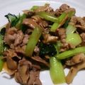 クック6DDPP8☆'s cooksnap of when they made 小松菜と豚肉きのこのピリ辛炒め.