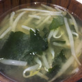 amileamila's cooksnap of when they made もやしとわかめのみそ汁.