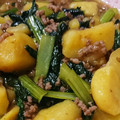 とかげのおかあさん's cooksnap of when they made 簡単☆新じゃがと小松菜のそぼろあん.