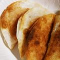 きなこanne's cooksnap of when they made 余った餃子の皮で☆カニカマ揚げ餃子.
