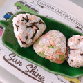 まこさんど's cooksnap of when they made 小松菜と鮭フレークのきんぴらおにぎり.