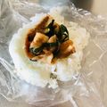 ねっちゃんっ's cooksnap of when they made 料理中のお肉で、お握り.
