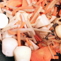 ☆しいたんママ☆'s cooksnap of when they made 野菜たっぷり。我が家の根菜煮物.