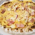さやかろ's cooksnap of when they made 簡単！温玉 カルボナーラ風ピザ.