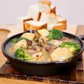 ぽめchan's cooksnap of when they made ぷりぷりエビとマッシュルームのアヒージョ.