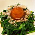rizringo's cooksnap of when they made にらのおひたしはとろ〜り黄身醤油で♪.