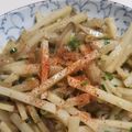茉呂mAro's cooksnap of when they made じゃが芋消費！おつまみに良し搾菜入り炒め.