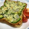 ☆さぶ☆☆'s cooksnap of when they made アボカドとしらすの味噌バタートースト.