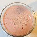 あめにゃん's cooksnap of when they made 苺バナナジュース.