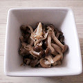 アクセル☆'s cooksnap of when they made セージでおいしさUP＊しめじのソテー.