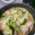 祐介嫁's cooksnap of when they made 鶏もも肉とブロッコリーの練りゴマ煮.