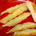 わたるのはは's cooksnap of when they made 餃子の皮で枝豆揚げ.