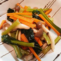 クックRJI165☆'s cooksnap of when they made お出汁で作る♥️小松菜としめじの炒め煮.