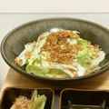 chou*'s cooksnap of when they made レタスとツナ☆フライドオニオンサラダ.