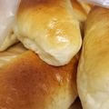 ☆はじゅママ☆'s cooksnap of when they made HB 豆乳入りバターロールパン♪.