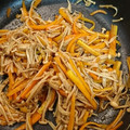 ☆ドキンちゃん☆”'s cooksnap of when they made にんじんとえのきのカレー炒め.