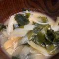 ゆりはるみ♡'s cooksnap of when they made じゃがいも、玉ねぎ、油揚げの味噌汁.