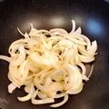 toshi♫'s cooksnap of when they made ちょっと一手間☆カレー　玉ねぎの炒め方.