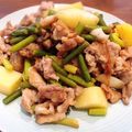 ブルちゃん☆'s cooksnap of when they made ニンニクの芽とじゃがいものバター醤油炒め.